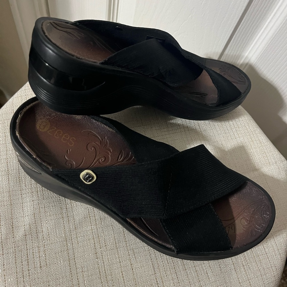 Black Women's Sandals